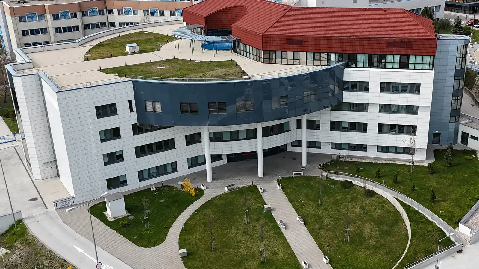 Budova Detského kardiocentra — pohľad zvonku